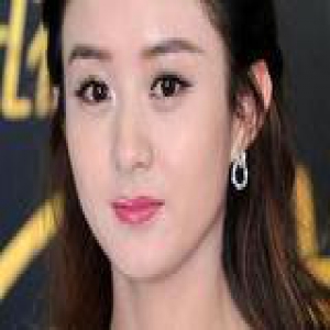 赵丽颖一款“轮廓玫瑰唇”刷出满屏女人味