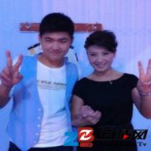 “山杏”阎学晶25岁儿子林傲霏照片被曝光帅气阳光