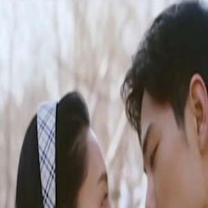 《梦中的那片海》：肖战李沁吻戏突然停了，网友急坏了