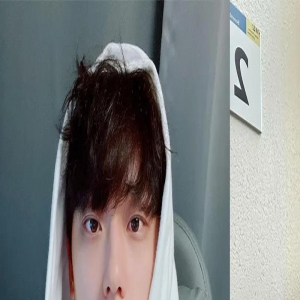 李到晛在承认与林智妍的恋情后道歉，一切出于这个贴心的理由