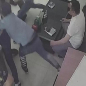 【扫黑除恶进行时】物业管理权之争 瑞竹大厦聚众斗殴涉案人员被抓获