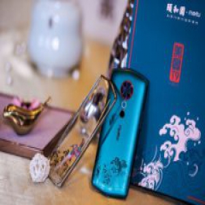 “智能摄影师”美图T9震撼发布 携手旷视科技探索极致解锁体验