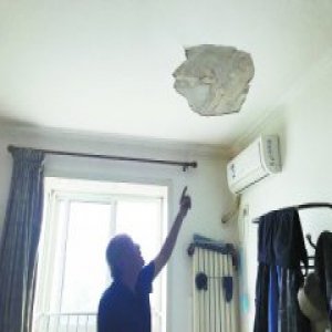 丰台区和光里小区 外面雨停了我家还在下