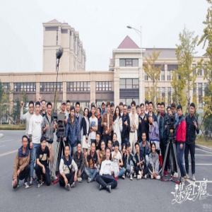 网络剧《谋爱上瘾》顺利杀青 女主开启复仇谋爱之路