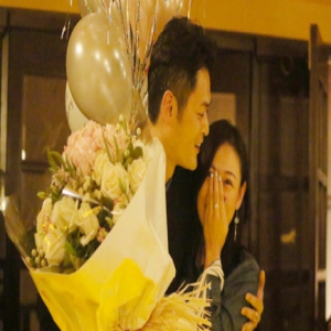 萧润邦携DR钻戒成功求婚江若琳，浪漫举办婚礼