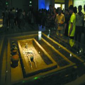 5000年前“山东大汉”到国博这位墓主身高近2米