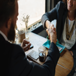 销售年底想离职带走客户，老板提前购“鱼塘工作手机”