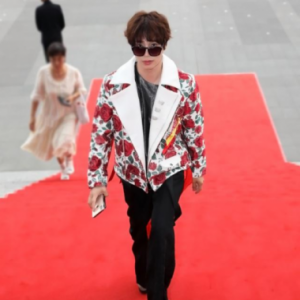 陈奕天全身行头都是限量款 陈奕天穿着4个亿出席活动