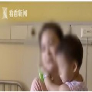 江苏常州2岁女童从17楼坠下奇迹生还 网友：小超人本人！