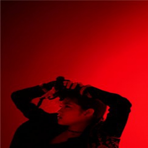 欧阳娜娜发行全新单曲《To Me》