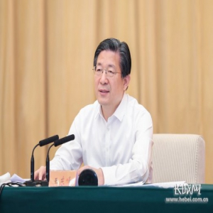 王东峰讲“不忘初心、牢记使命”主题教育专题党课