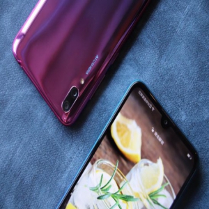 千元机市场再添搅局者 华为畅享9惊艳发布