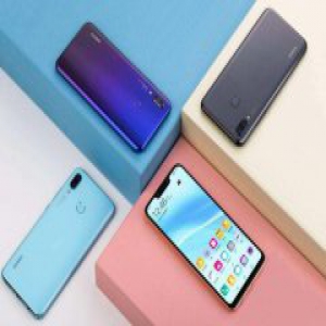 这一刻用华为nova3，高清海报自拍放心嗨，和易烊千玺更接近