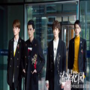 “犬系男友”王鹤棣安利美图T9，粉丝：情话满级买买买！