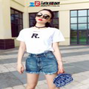 吕佳容清凉时尚大片俏皮来袭 维秘长腿魅惑吸睛