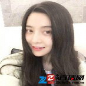 范冰冰头等舱中做美容 自创按摩法揉得一脸红肿