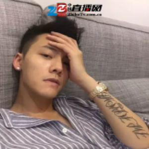 陈伟霆baby昔日情侣纹身曝光，窦靖童成领军人物