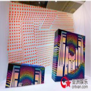 作者DEMSKY J.：我创造了一种新的颜色表达青春
