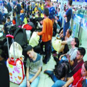 京沪高铁连续发生故障 昨晚6趟列车晚点超5小时