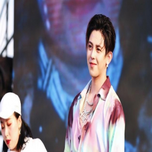 符龙飞突然官宣将当爸 妻子怀孕9月是半个圈内人