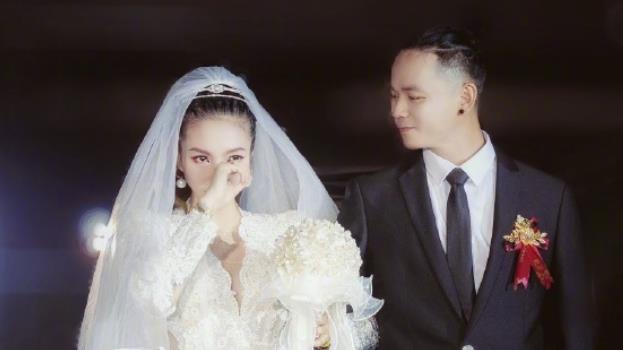 36岁歌手张恒远病逝,妻子短期内丧母丧夫,汪峰24字回应引争议(图4) 36岁歌手张恒远病逝,妻子短期内丧母丧夫,汪峰24字回应引争议(图4)