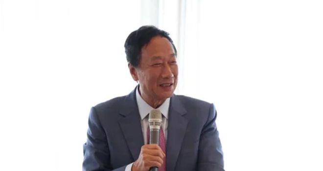 台媒：郭台铭发文恭喜侯友宜获征召提名，称他是国民党内最好的人选    (图1)
